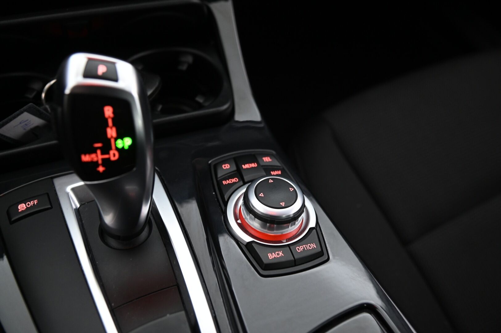 BMW 523 2011 A F10 Sedan *Adapt. Vakkari / Tutkat / Vetokoukku* - *Suomi-auto / Juuri tullut*