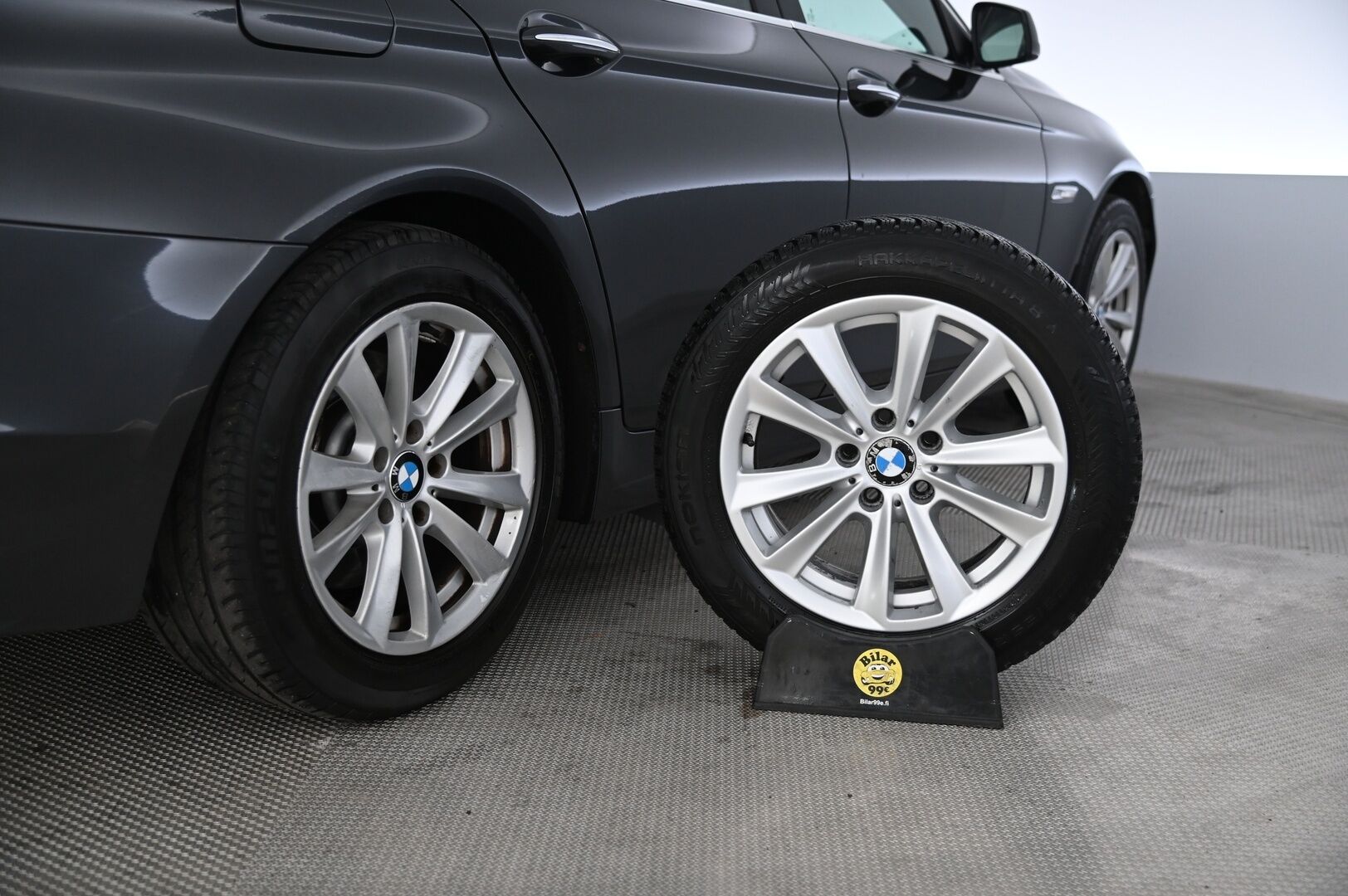 BMW 523 2011 A F10 Sedan *Adapt. Vakkari / Tutkat / Vetokoukku* - *Suomi-auto / Juuri tullut*
