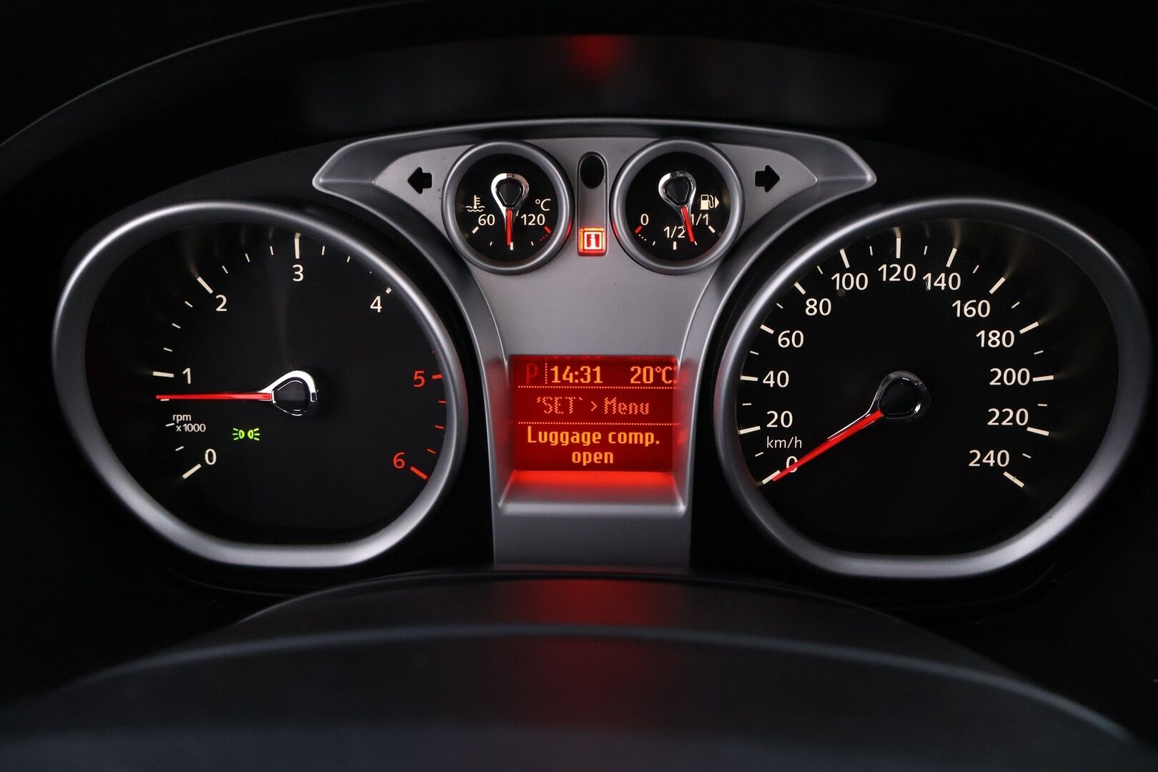 Ford Kuga 2011 2,0 TDCi 163 hv DPF PowerShift 4WD Titanium A6 5-ovinen - YritysOutlet - Myydään vain yrityksille - Suomi-auto | Webasto | Vakkari | Vetokoukku | Lämmitettävä Tuulilasi!