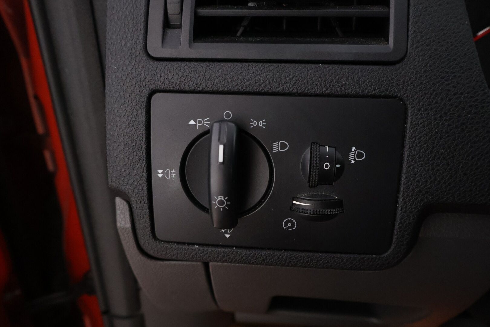 Ford Kuga 2011 2,0 TDCi 163 hv DPF PowerShift 4WD Titanium A6 5-ovinen - YritysOutlet - Myydään vain yrityksille - Suomi-auto | Webasto | Vakkari | Vetokoukku | Lämmitettävä Tuulilasi!