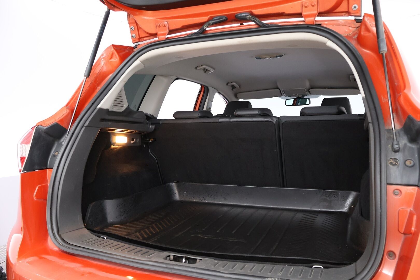 Ford Kuga 2011 2,0 TDCi 163 hv DPF PowerShift 4WD Titanium A6 5-ovinen - YritysOutlet - Myydään vain yrityksille - Suomi-auto | Webasto | Vakkari | Vetokoukku | Lämmitettävä Tuulilasi!