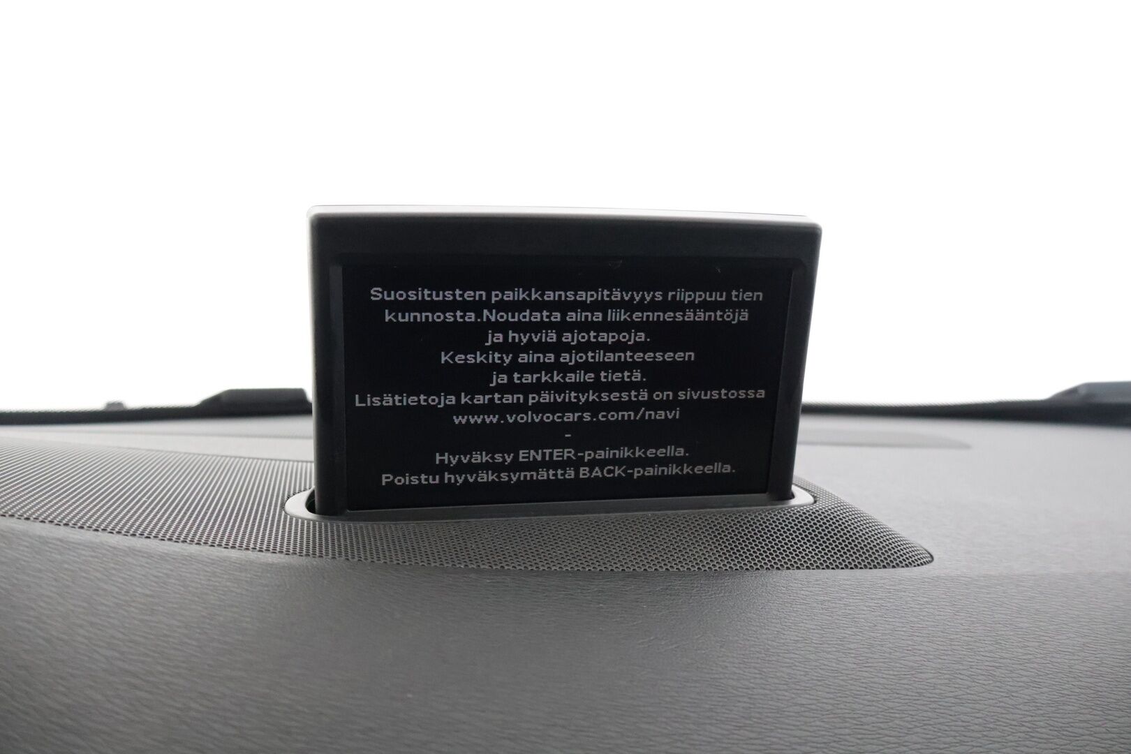 Volvo XC70 2011 D5 AWD Summum aut * Webasto / Nahkasisusta / Muisti Penkki / Vakkari / Koukku / Suomi-Auto * - * Suomi Volvo parhaalla Summum varustetasolla ja erinomaisella huoltohistorialla! *