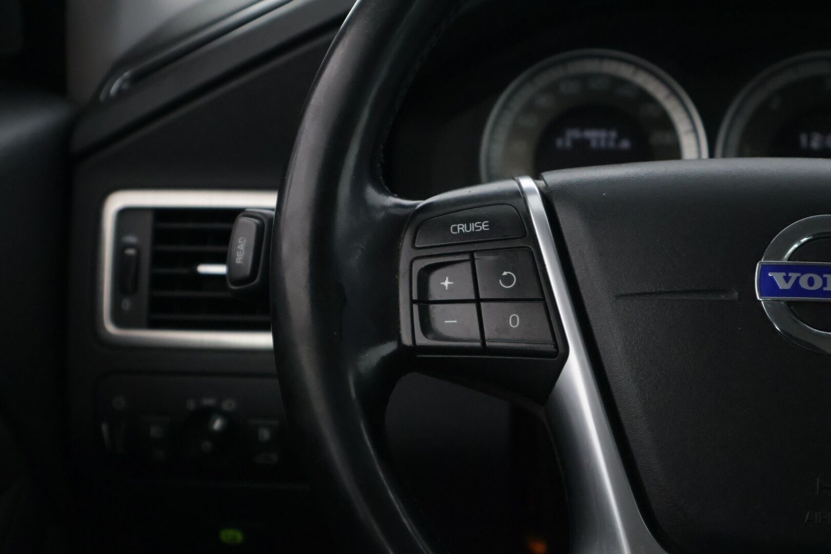 Volvo XC70 2011 D5 AWD Summum aut * Webasto / Nahkasisusta / Muisti Penkki / Vakkari / Koukku / Suomi-Auto * - * Suomi Volvo parhaalla Summum varustetasolla ja erinomaisella huoltohistorialla! *