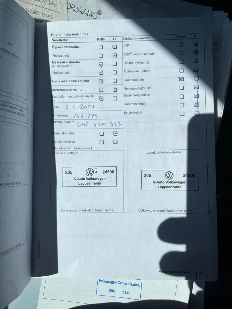 Volkswagen Golf 2011 Variant Highline 1,4 TSI 90 kW (122 hv) DSG-automaatti / *Yritys outlet - Myydään vain yrityksille!* - *Yritys outlet - Myydään vain yrityksille!* Lohkolämmitin sisäpistokkeella / Tutkat eteen ja taakse / Ilmastointi