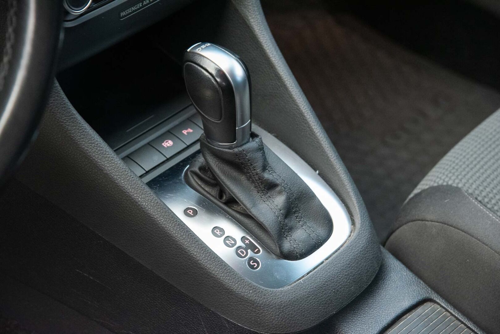 Volkswagen Golf 2011 Variant Comfortline 1.2 TSI 77 kW DSG -YritysOutlet - Myydään vain yrityksille - - Koukku | Xenon | Vakkari | Lohkolämmitin | Ketju vaihdettu | Juuri katsastettu