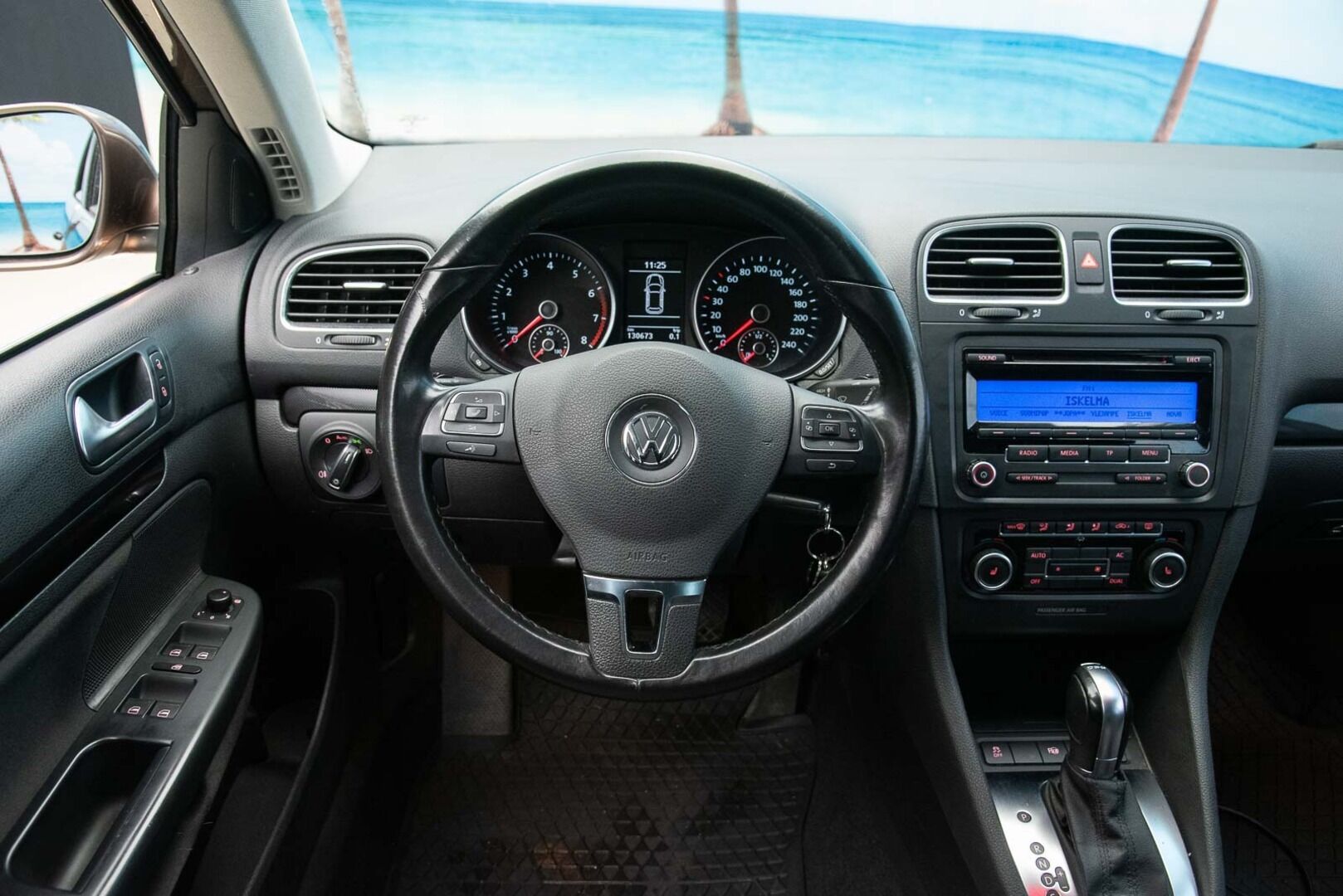 Volkswagen Golf 2011 Variant Comfortline 1.2 TSI 77 kW DSG -YritysOutlet - Myydään vain yrityksille - - Koukku | Xenon | Vakkari | Lohkolämmitin | Ketju vaihdettu | Juuri katsastettu