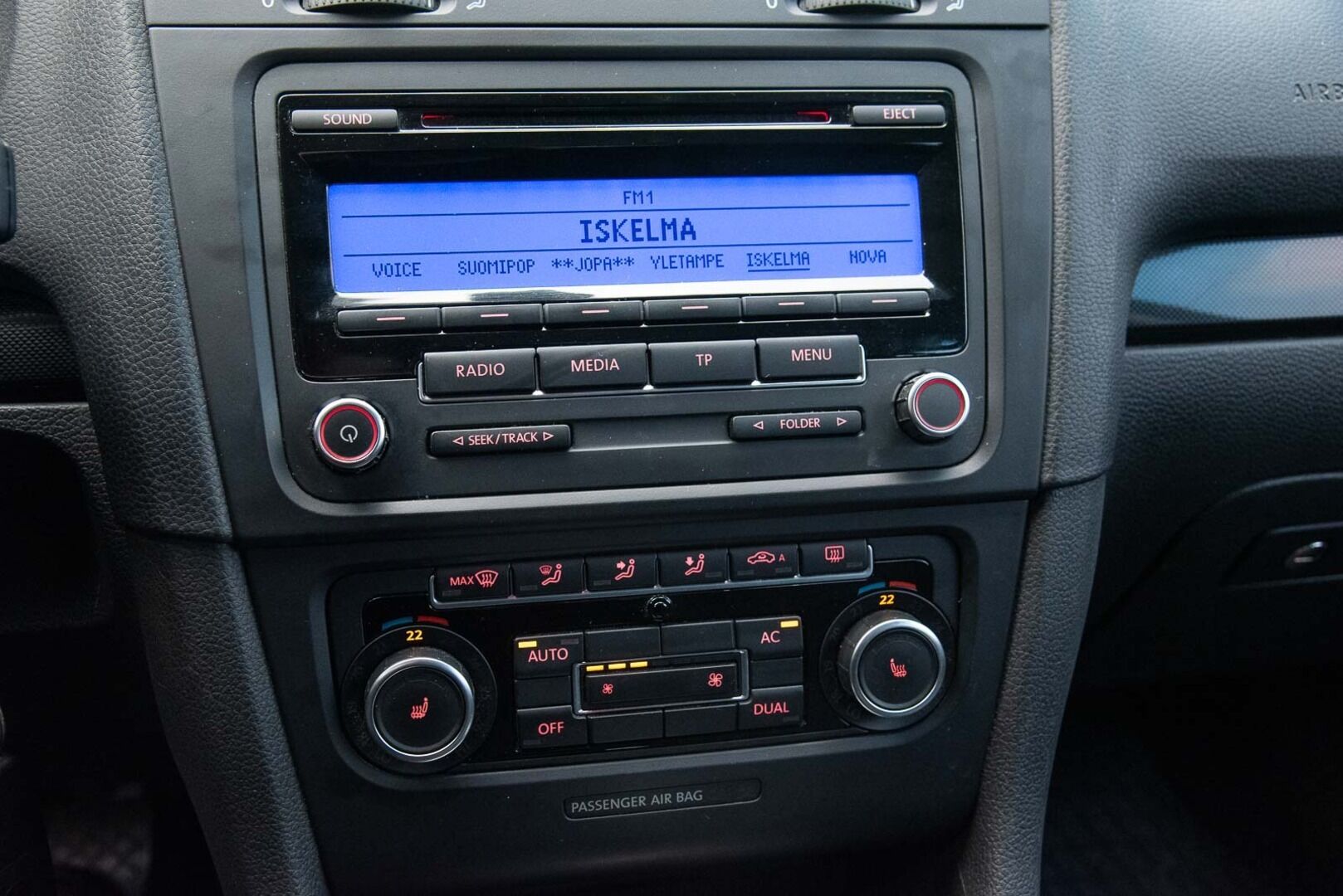 Volkswagen Golf 2011 Variant Comfortline 1.2 TSI 77 kW DSG -YritysOutlet - Myydään vain yrityksille - - Koukku | Xenon | Vakkari | Lohkolämmitin | Ketju vaihdettu | Juuri katsastettu