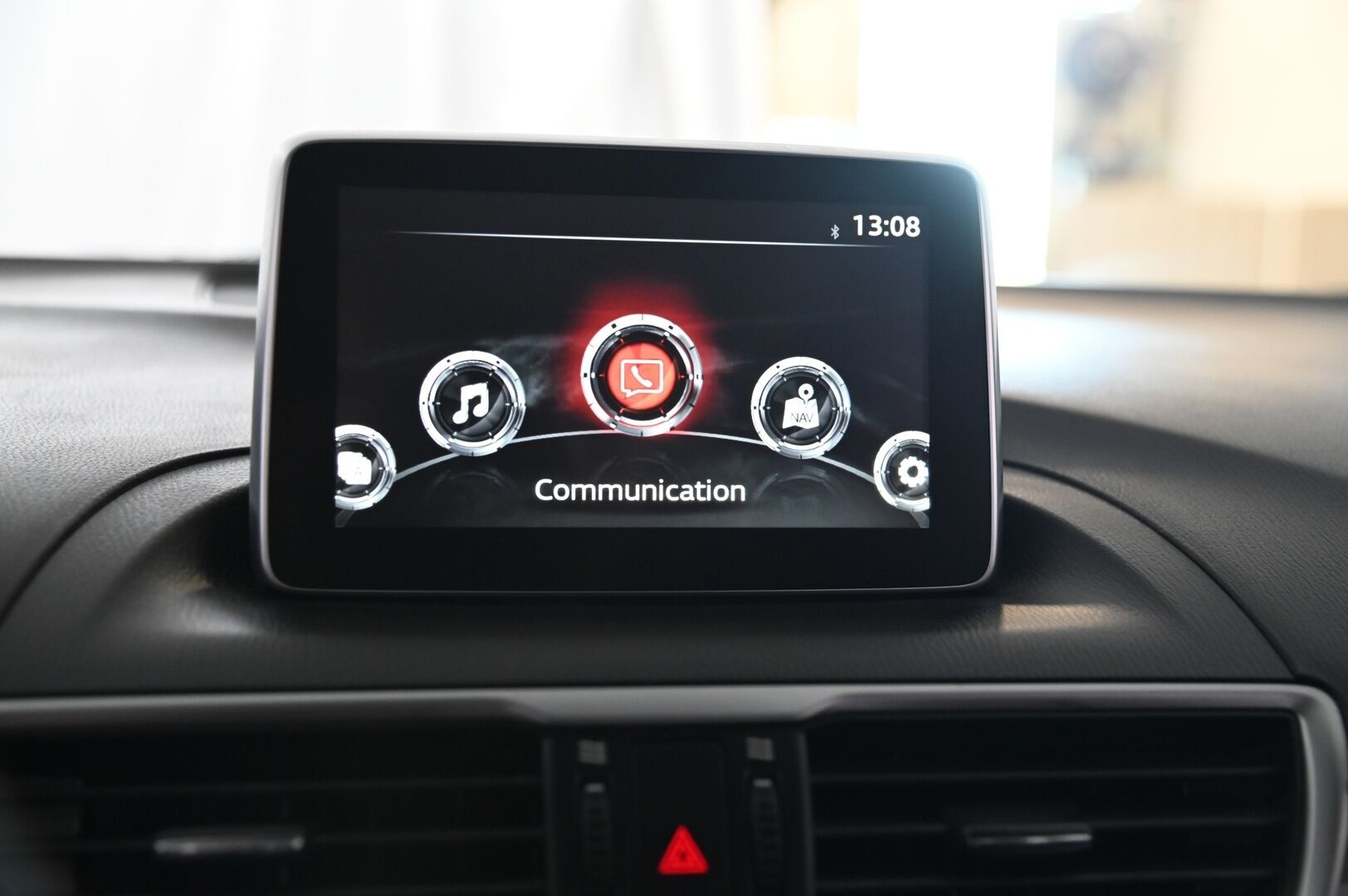 Mazda Mazda3 2014 5HB 2,0 (120) SKYACTIV-G Premium 6MT 5ov DG1 **Vakkari / P.tutka / Bluetooth / Lohkolämmitin / Autom.ilmastointi** - Suomi-auto / Apple&Android 