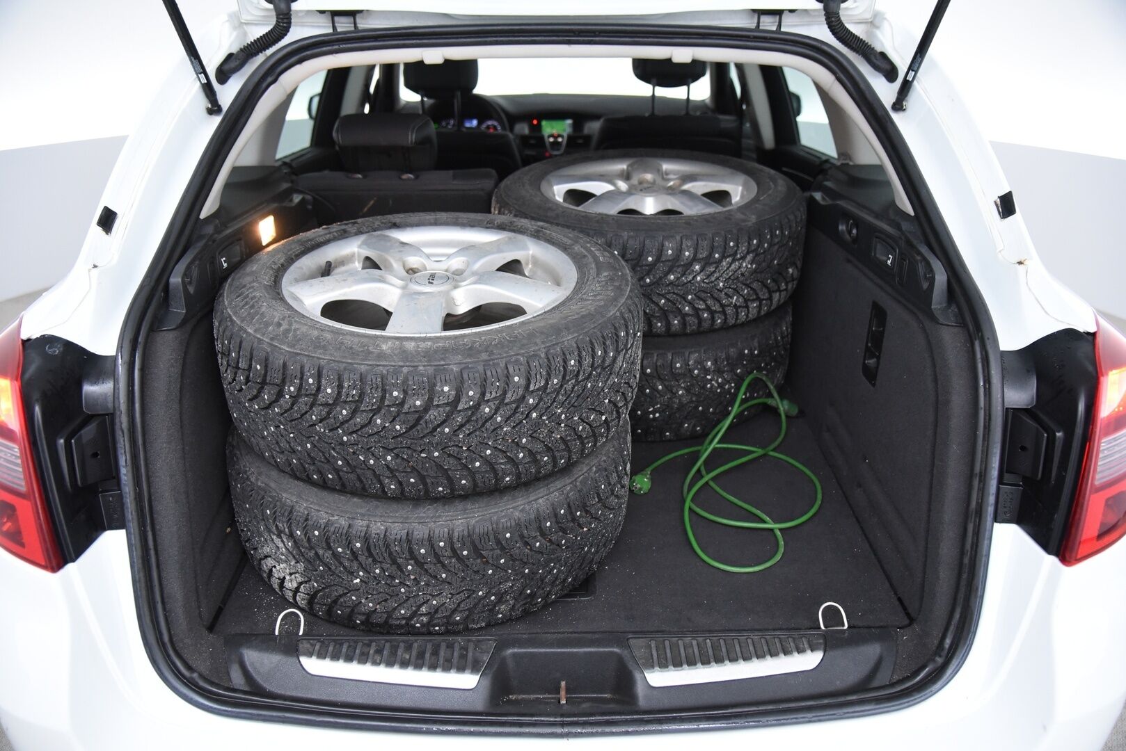 Renault Laguna 2011 Sport Tourer 2,0 Dynamique Business / - YritysOutlet - Myydään vain yrityksille - - YritysOutlet - Myydään vain yrityksille