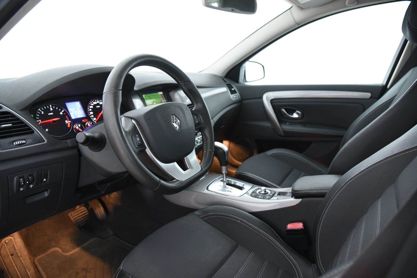 Renault Laguna 2011 Sport Tourer 2,0 Dynamique Business / - YritysOutlet - Myydään vain yrityksille - - YritysOutlet - Myydään vain yrityksille