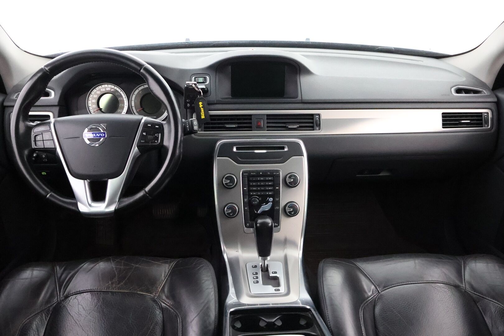 Volvo V70 2011 D3 Summum Taksi aut - MYYDÄÄN HUUTOKAUPAT.COM!