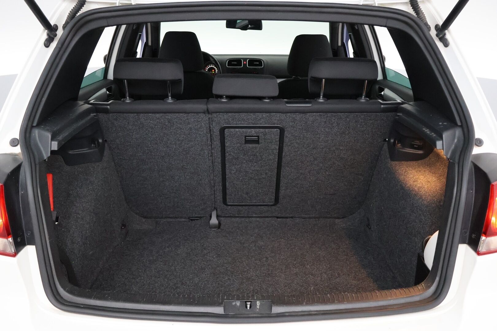 Volkswagen Golf 2012 Highline 1,4 TSI 118 kW, DSG-autom. / Vakkari / Suomi-Auto / Lohko + sis. pistoke / Bluetooth / - Myydään Huutokaupat.com:ssa!