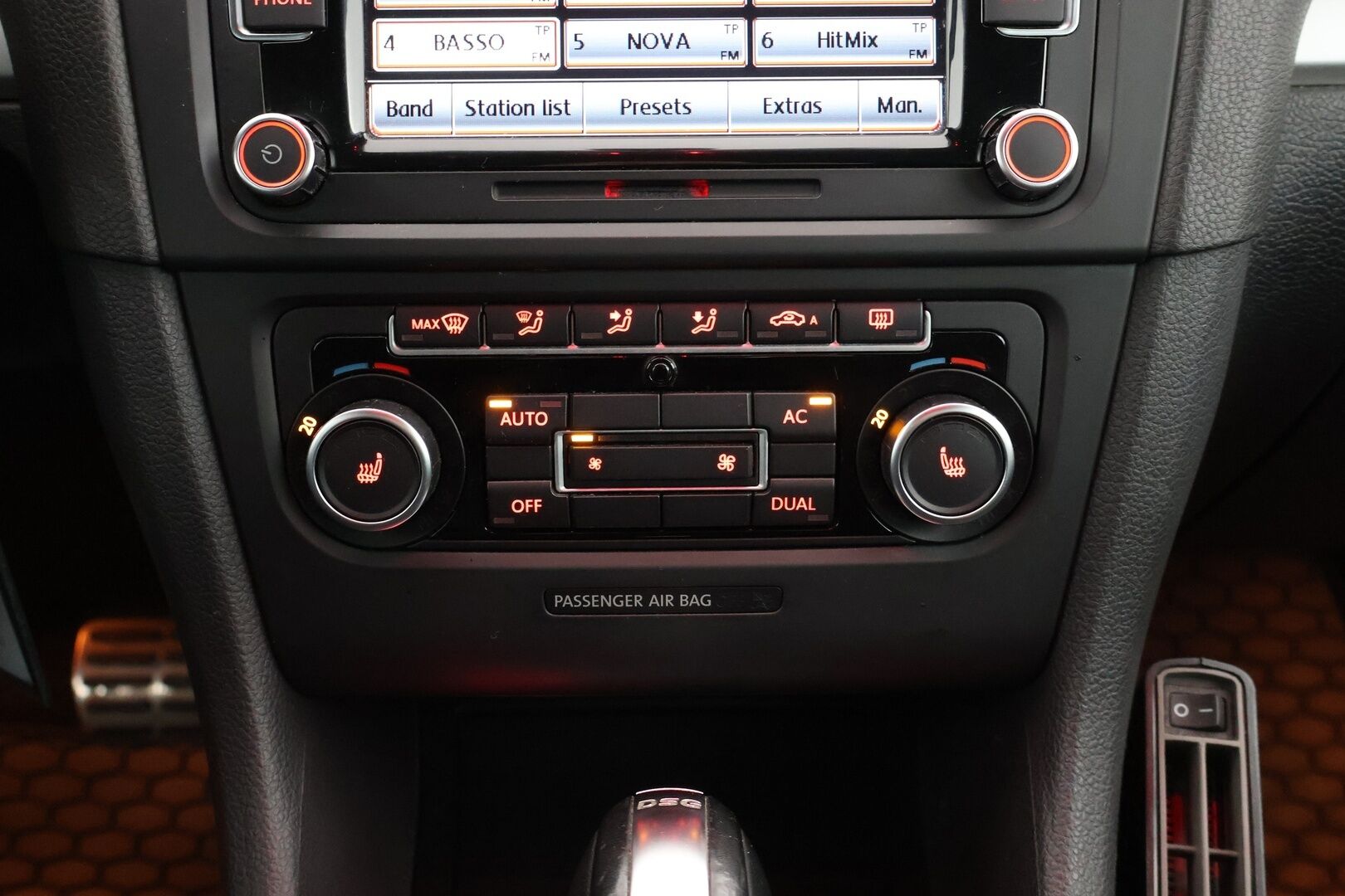 Volkswagen Golf 2012 Highline 1,4 TSI 118 kW, DSG-autom. / Vakkari / Suomi-Auto / Lohko + sis. pistoke / Bluetooth / - Myydään Huutokaupat.com:ssa!