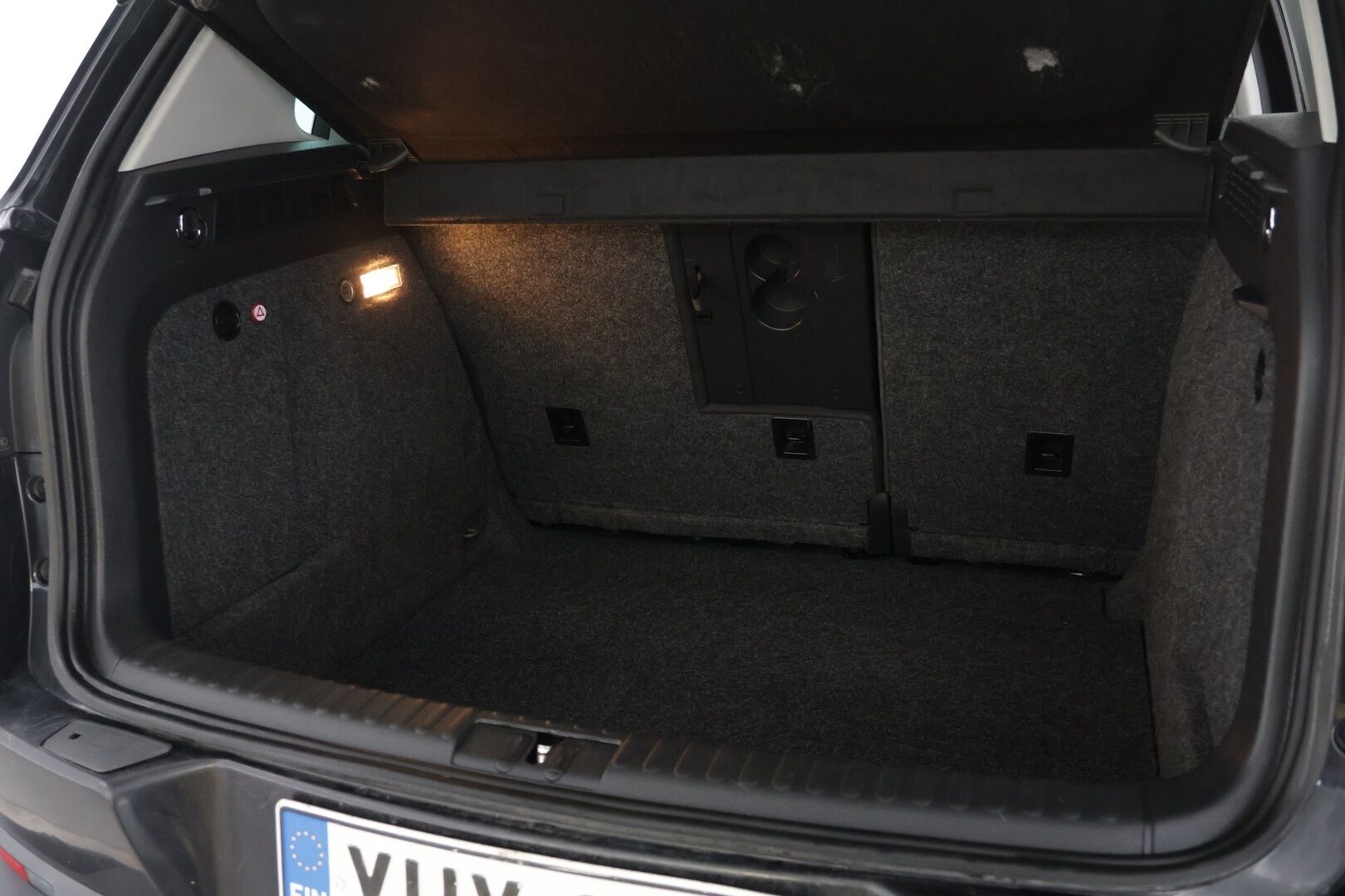 Volkswagen Tiguan 2012 Sport & Style 2,0 TDI 103 kW (140 hv) BlueMotion Technology 4MOTION DSG-aut - | Vakkari | Alcantra sisusta | 2-aluvanteet | Hyvänä pidetty |
