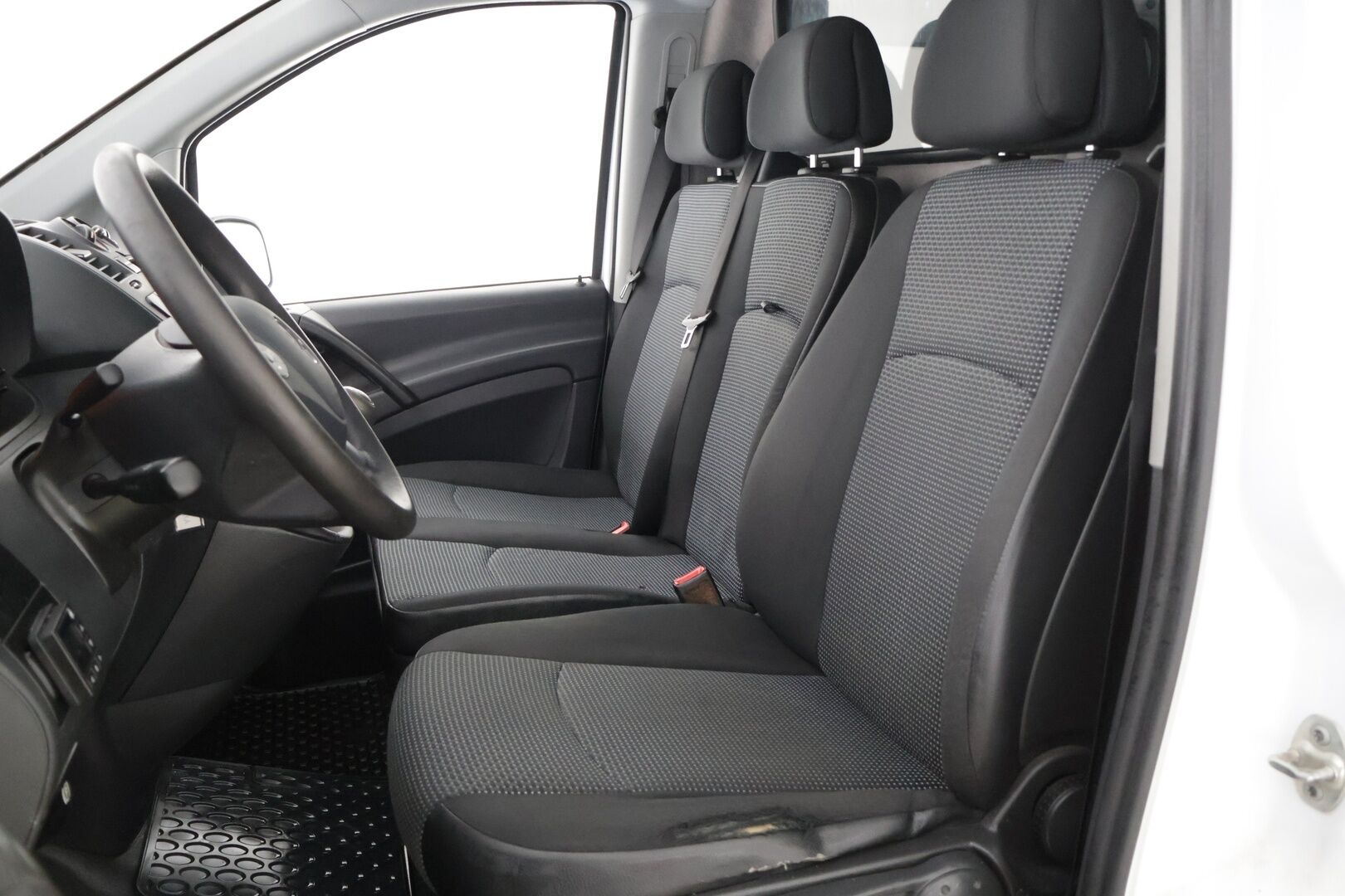 Mercedes-Benz Vito 2012 113CDI -3,05/32K keskipitkä A2** Koukku / Pariovet / Siisti **
