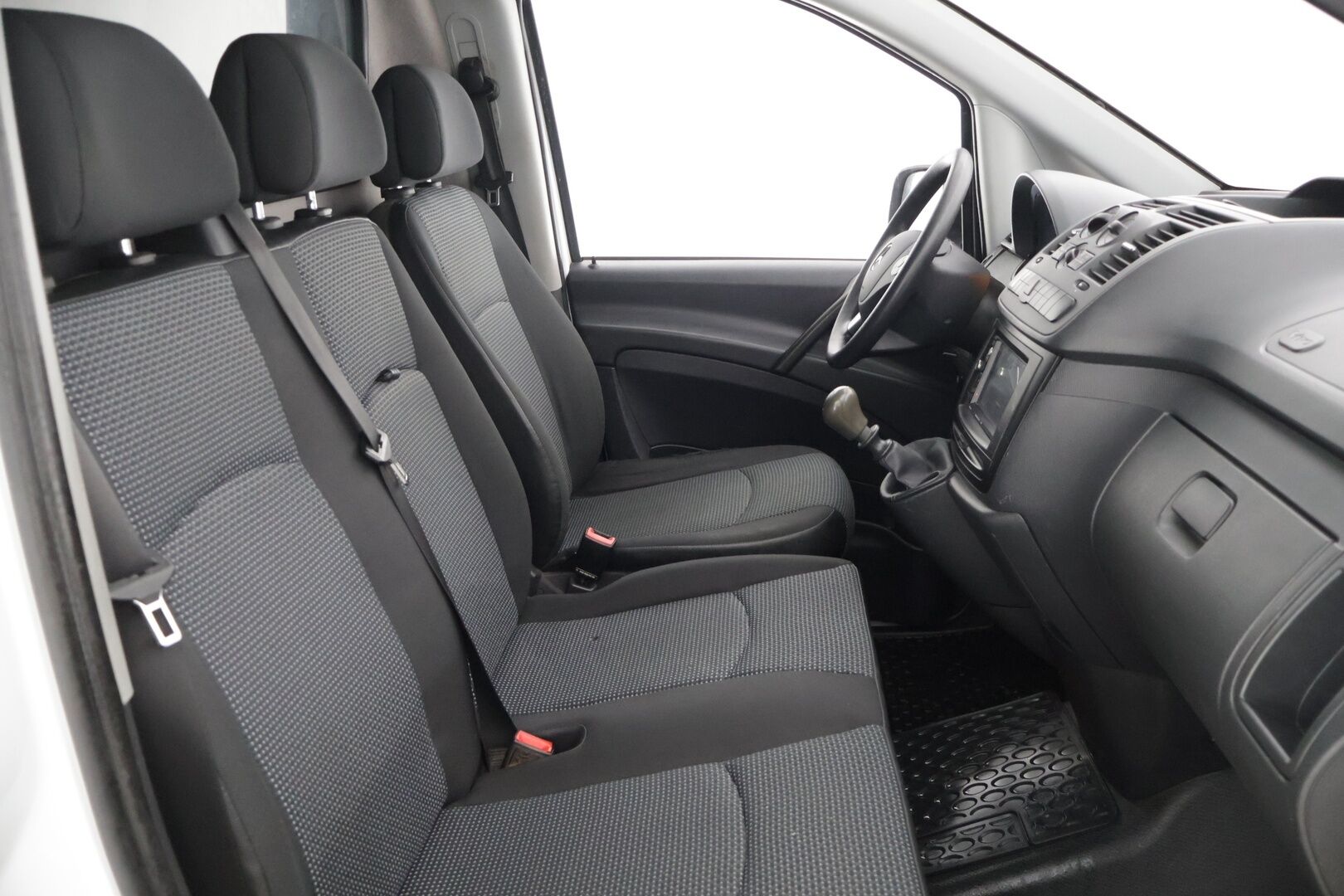 Mercedes-Benz Vito 2012 113CDI -3,05/32K keskipitkä A2** Koukku / Pariovet / Siisti **