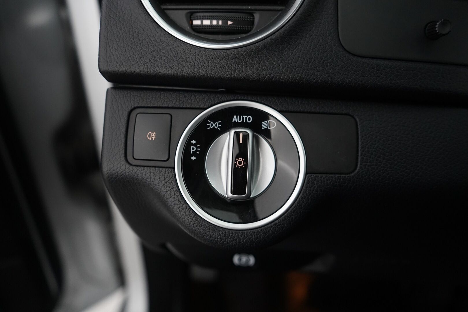 Mercedes-Benz C 2012 200 CDI BE T A Premium Business *Vakkari / Lohko / Tutkat / BT / Puolinahka / S.Penkit* - Suomi-auto / Siisti / Kahdet vanteet / Juuri huollettu!