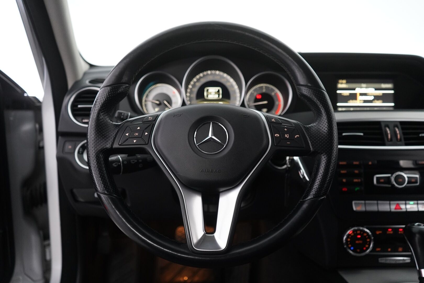 Mercedes-Benz C 2012 200 CDI BE T A Premium Business *Vakkari / Lohko / Tutkat / BT / Puolinahka / S.Penkit* - Suomi-auto / Siisti / Kahdet vanteet / Juuri huollettu!