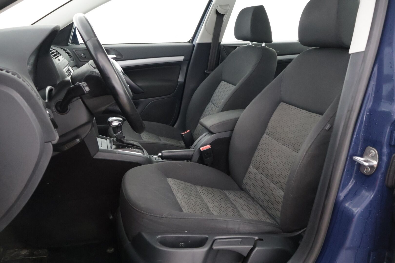 Skoda Octavia 2013 1,6 TDI Ambiente DSG Autom. * YritysOutlet - Myydään vain yrityksille / Navi / Vakkari * - YritysOutlet - Myydään vain yrityksille / JUURI KATSASTETTU!