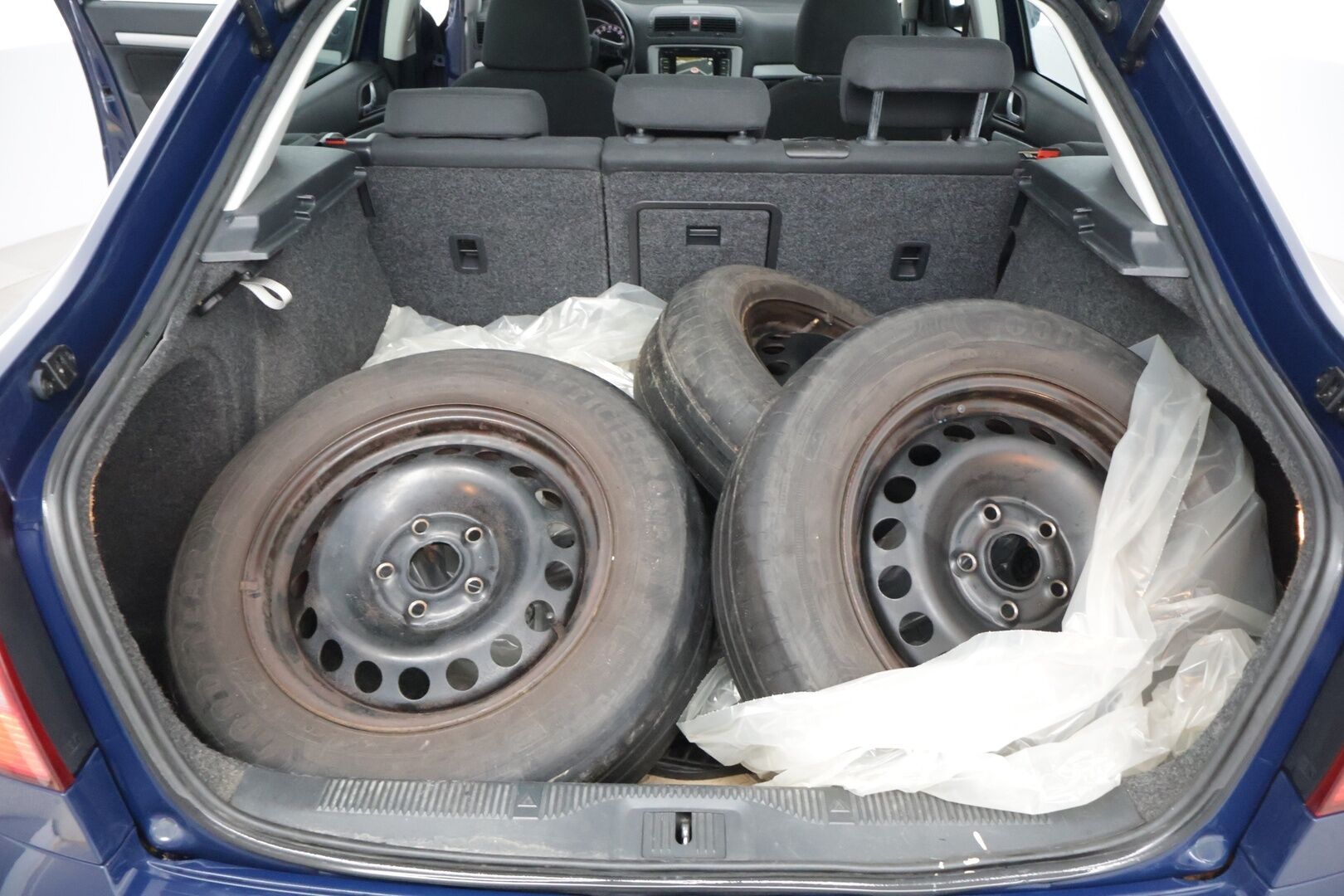 Skoda Octavia 2013 1,6 TDI Ambiente DSG Autom. * YritysOutlet - Myydään vain yrityksille / Navi / Vakkari * - YritysOutlet - Myydään vain yrityksille / JUURI KATSASTETTU!