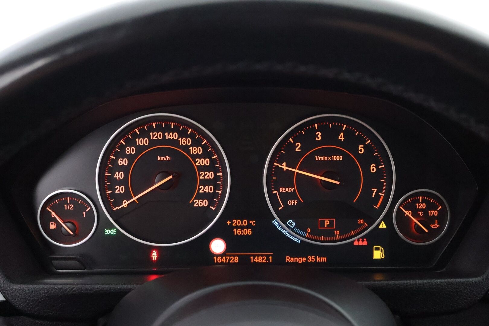 BMW 320 2013 TwinPower Turbo A xDrive F30 Sedan Business Automatic Edition Sport - Suomiauto / Webasto / HUD / Ruskea Nahkasisusta / Professional Navi / Comfort Access / Lohko & Sisäp. / Supervarusteet!