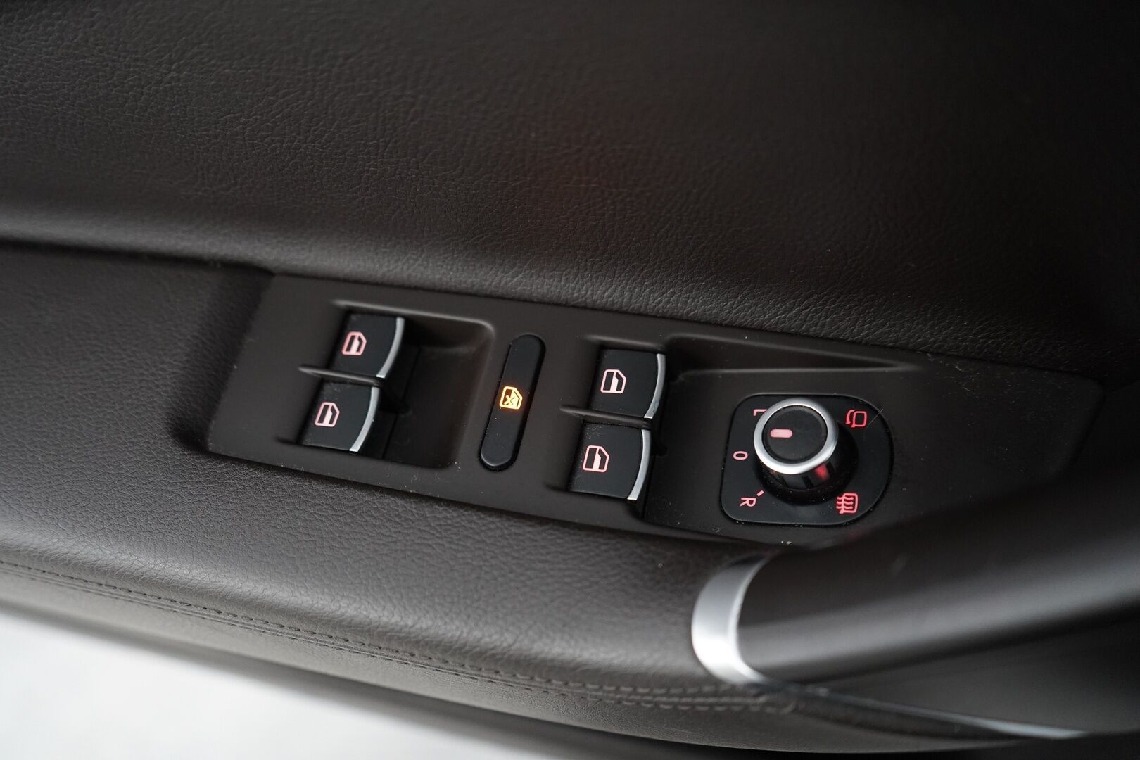 Volkswagen Passat 2013 Variant Highline 1,4 TSI MultiFuel 118 kW (160 hv) DSG *Panorama / PA-Lämmitin / Nahka-alcantara / Sähkökontti* - PA-Lisälämmitin / Panorama / Vetokoukku / Nahka-alcantara / Upea kunto