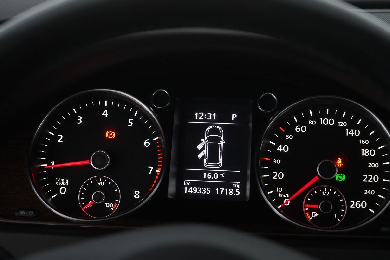 Volkswagen Passat 2013 Variant Highline 1,4 TSI MultiFuel 118 kW (160 hv) DSG *Panorama / PA-Lämmitin / Nahka-alcantara / Sähkökontti* - PA-Lisälämmitin / Panorama / Vetokoukku / Nahka-alcantara / Upea kunto