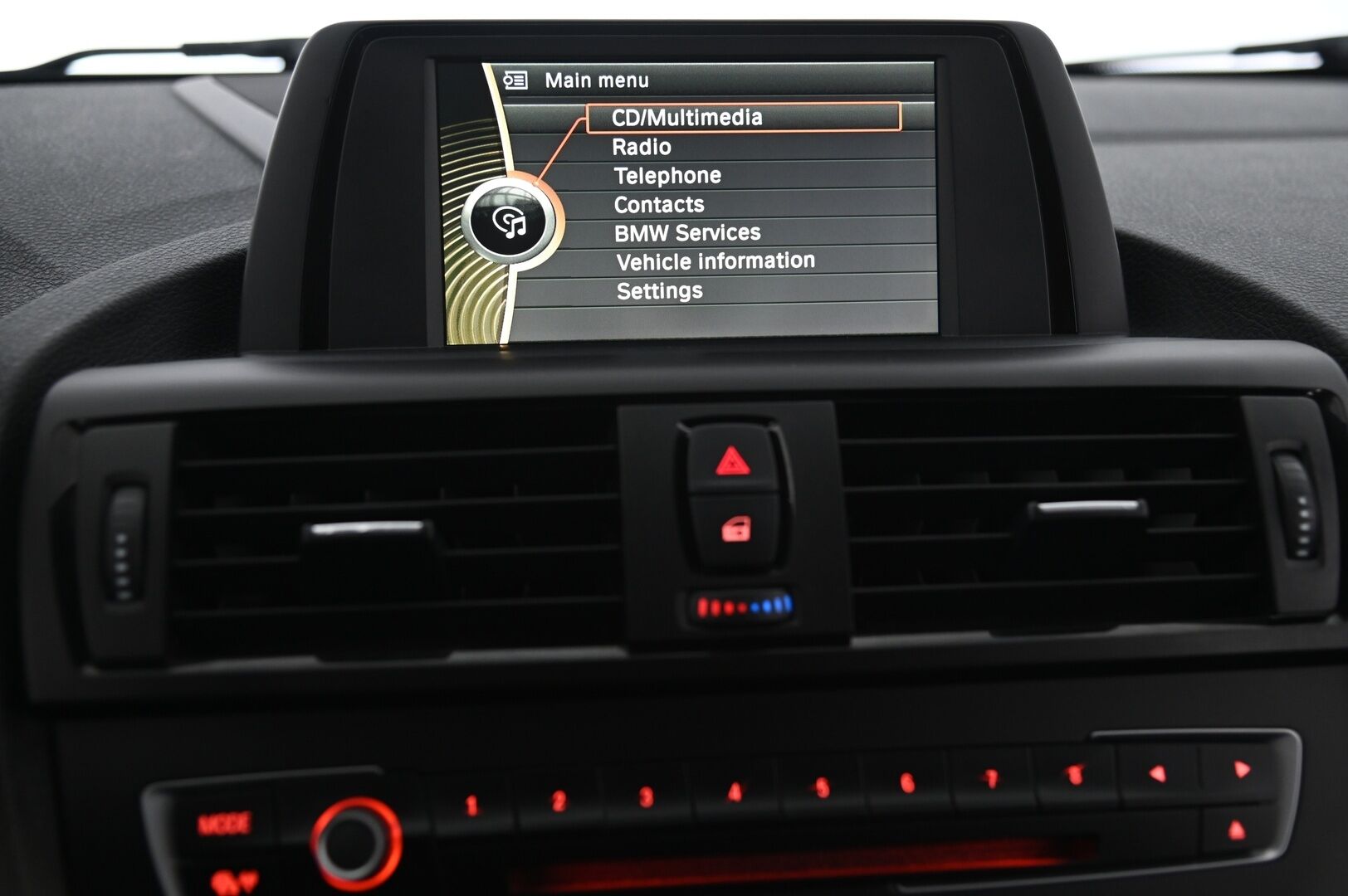 BMW 118 2013 F20 TwinPower Turbo A Business Automatic Edition Sport *Harman&Kardon / Sportti penkit / P.tutka / Lohko / Vakkari* - Juuri katsastettu / 2x hyvät renkaat / Siisti korinen