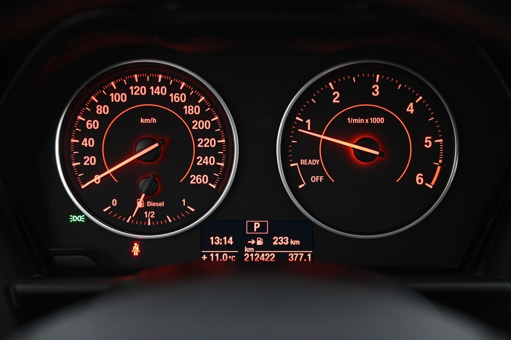 BMW 118 2013 F20 TwinPower Turbo A Business Automatic Edition Sport *Harman&Kardon / Sportti penkit / P.tutka / Lohko / Vakkari* - Juuri katsastettu / 2x hyvät renkaat / Siisti korinen