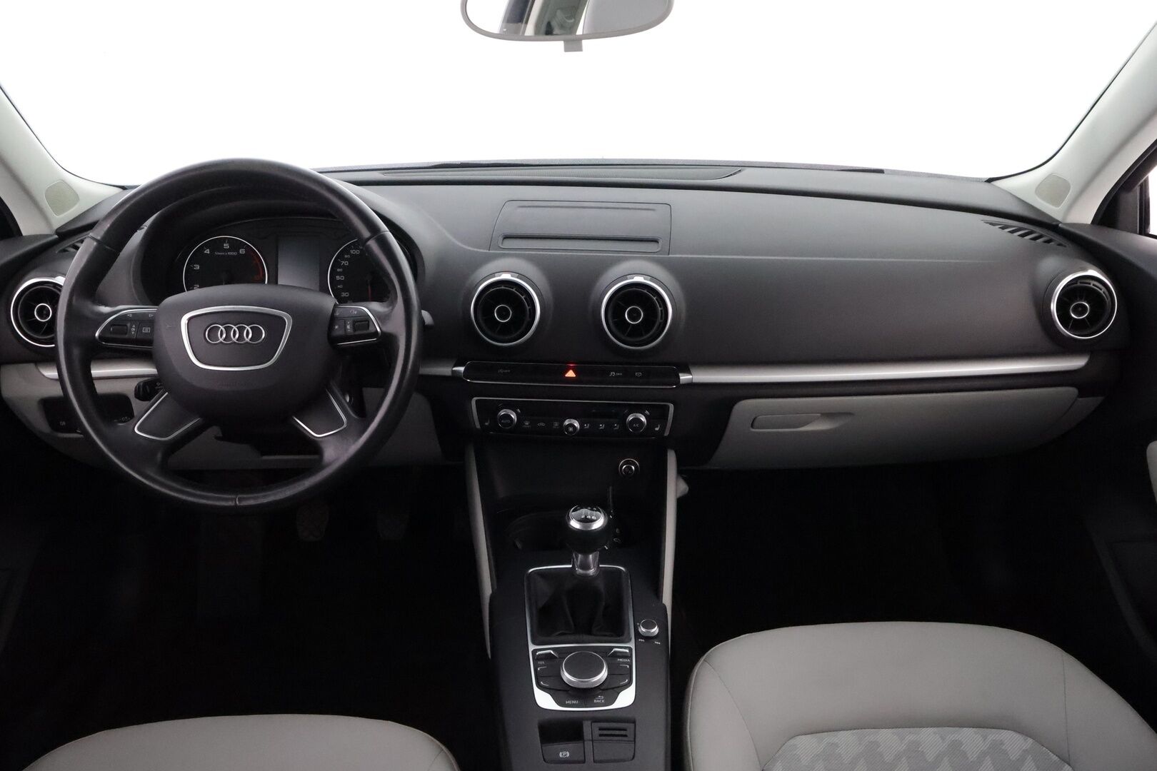 Audi A3 2013 Compact Coupé Business 1,4 TFSI 90 kW * Suomiauto / Vakkari / Xenon Plus / Lohko & Sisäpistoke / Upea väri! - Juuri katsastettu / 2x Hyvät renkaat / Juuri tullut Tampereelle! - HULLUT AVAJAISHULINAT KORKOTARJOUS 3,29 %