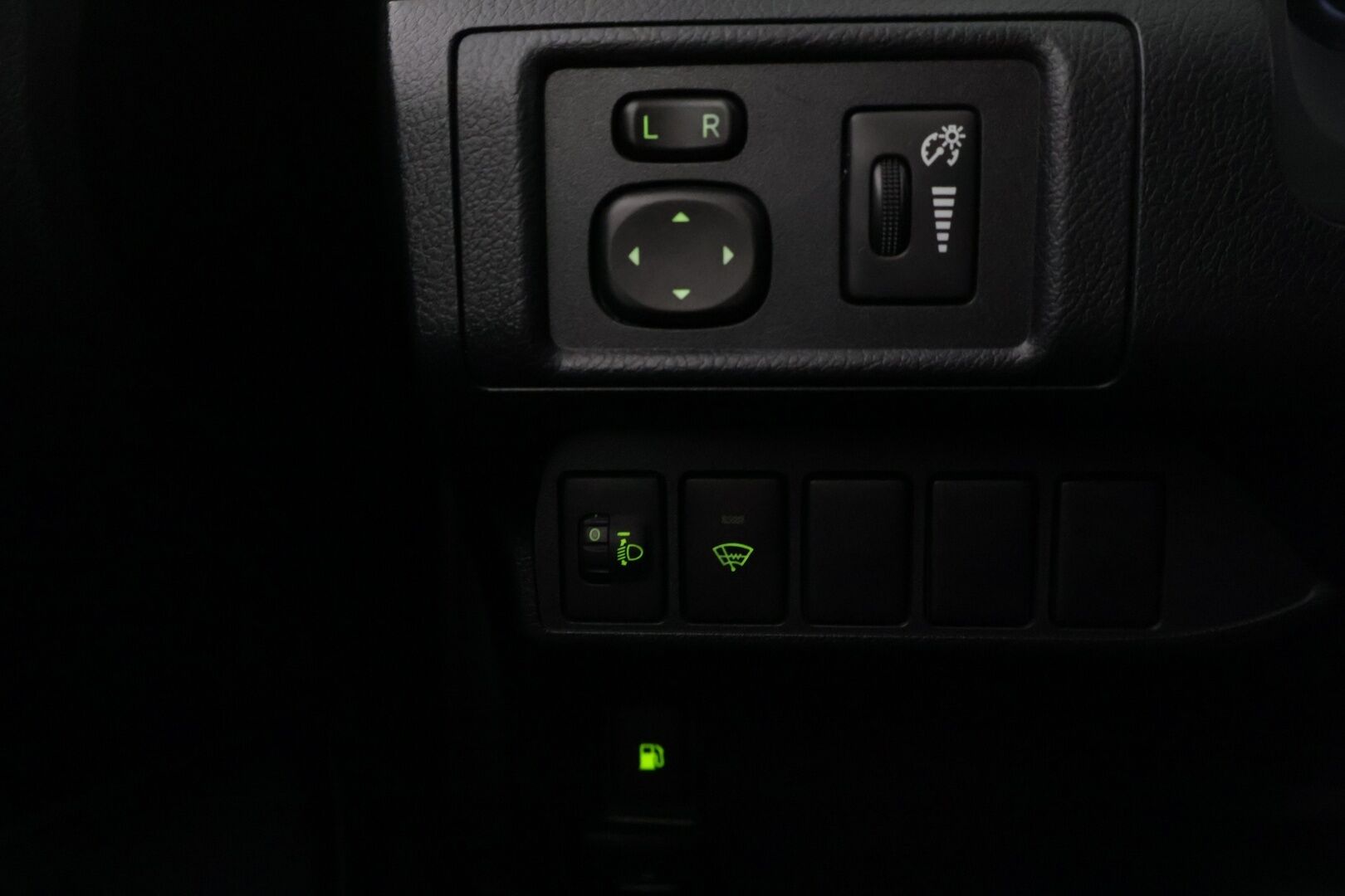 Lexus CT 2013 200h Hybrid A Comfort *Suomi-auto / P-kamera / Vakkari / Lohkolämmitin / 2xrenkaat*
