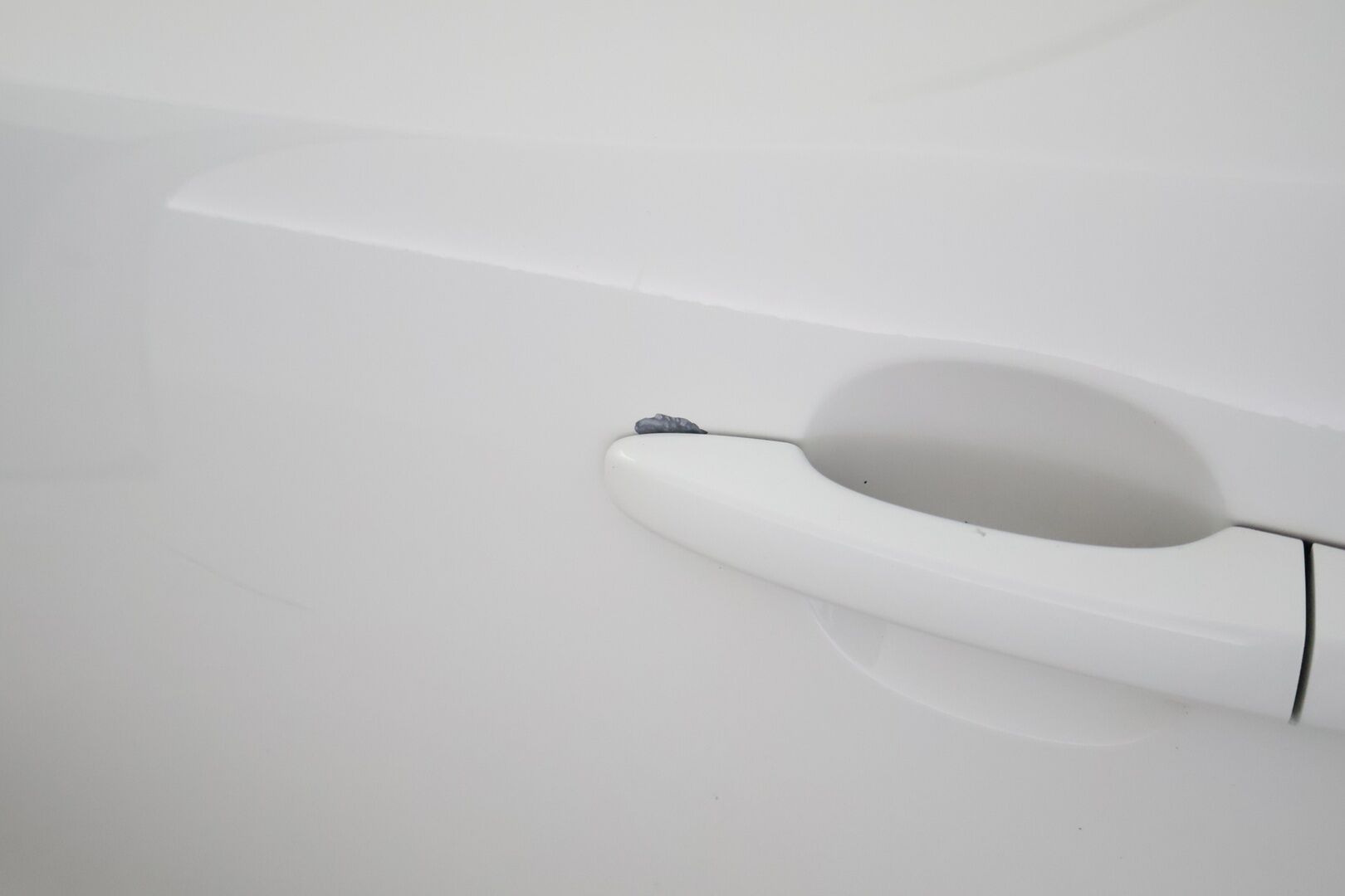 Volvo V40 2013 D2 Kinetic - Myydään huutokaupat.com | Siisti yksilö hyvällä historialla ja ajettavuudella
