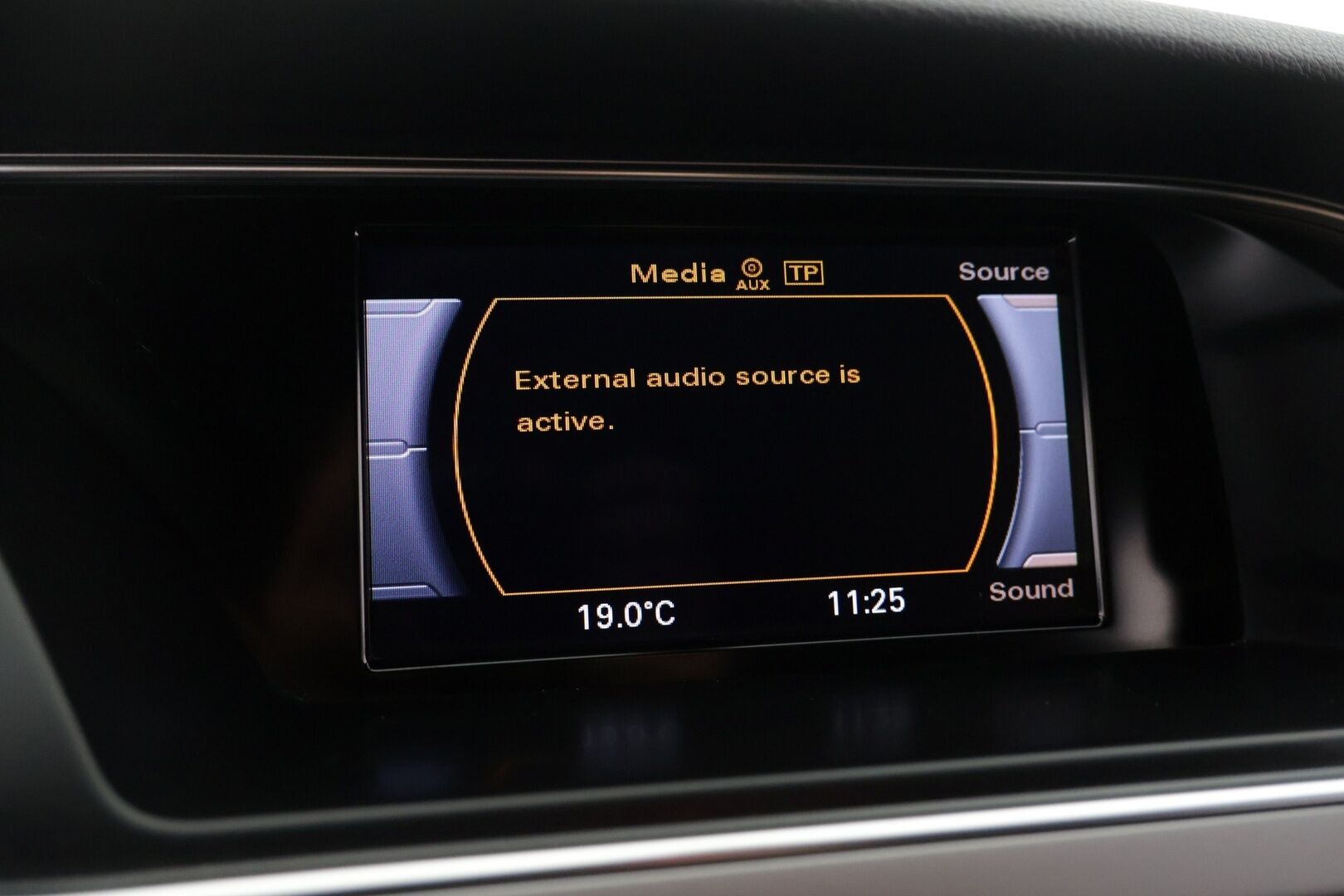Audi A5 2014 Sportback Business 1,8 TFSI 125 kW multitronic - S-Line | Lohko + sis. lämmitin | P.tutkat | Siisti | 2x alum. vanteet