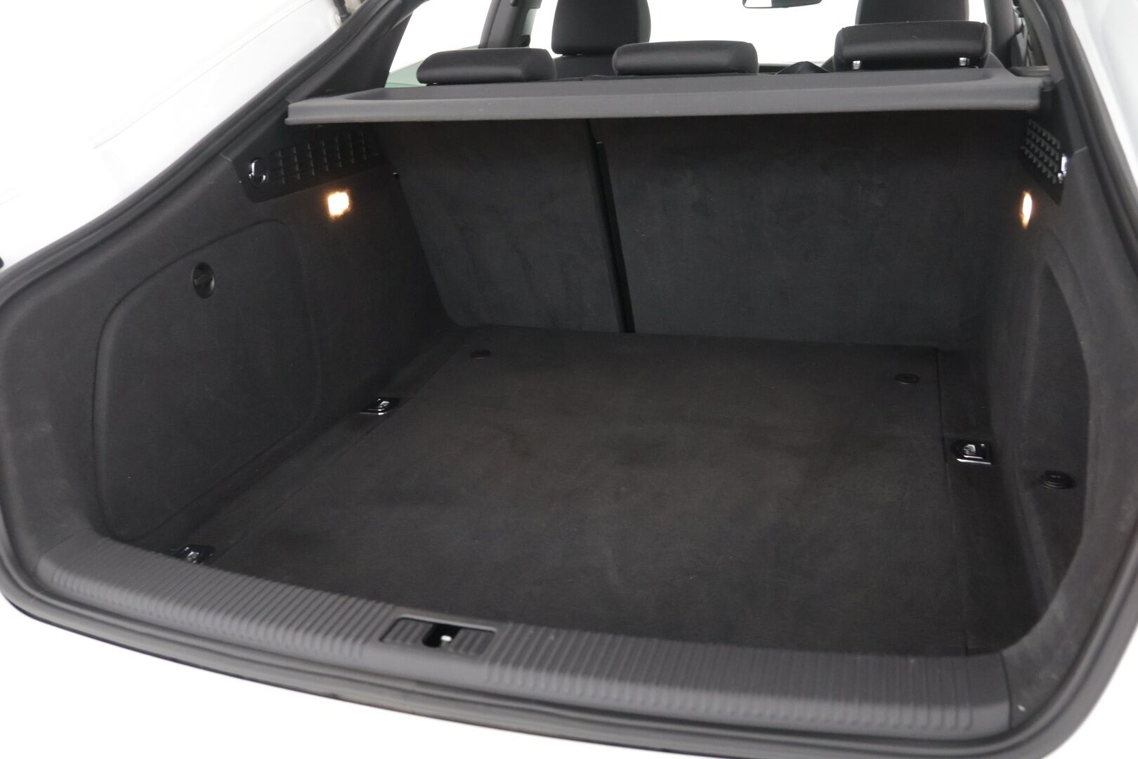 Audi A5 2014 Sportback Business 1,8 TFSI 125 kW multitronic - S-Line | Lohko + sis. lämmitin | P.tutkat | Siisti | 2x alum. vanteet