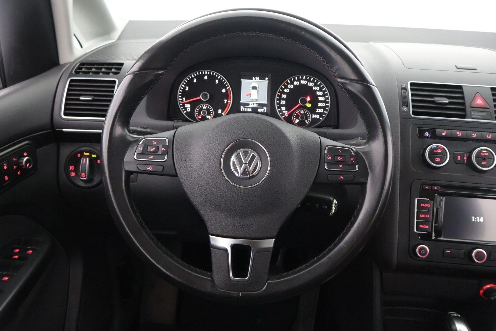 Volkswagen Touran 2014 Highline 1,4 TSI 103 kW (140 hv) DSG-automaatti - ** Bluetooth / Vakkari / Kangas-Alcantara / Juuri katsastettu ja huollettu **