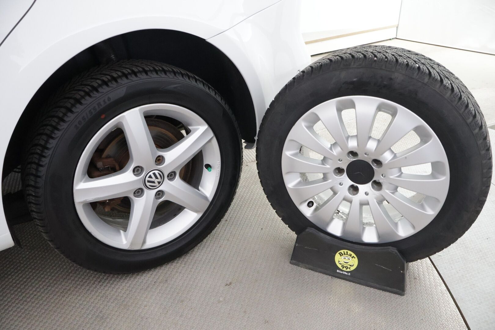 Volkswagen Touran 2014 Highline 1,4 TSI 103 kW (140 hv) DSG-automaatti - ** Bluetooth / Vakkari / Kangas-Alcantara / Juuri katsastettu ja huollettu **