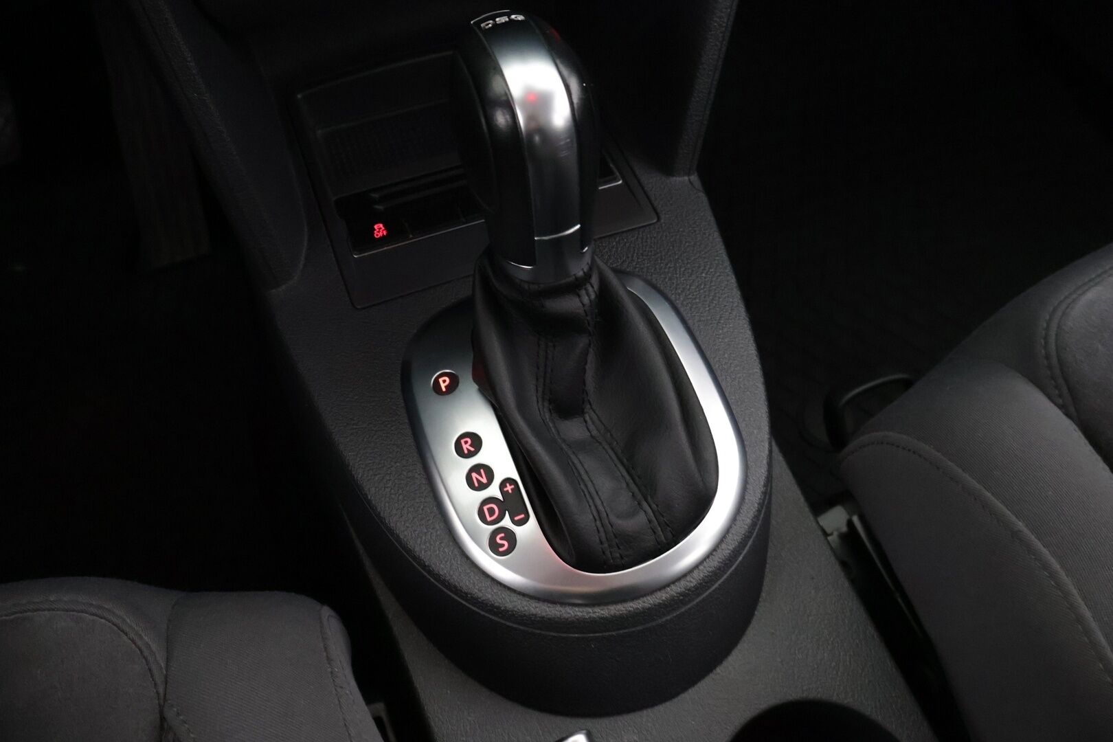 Volkswagen Touran 2014 Highline 1,4 TSI 103 kW (140 hv) DSG-automaatti - ** Bluetooth / Vakkari / Kangas-Alcantara / Juuri katsastettu ja huollettu **