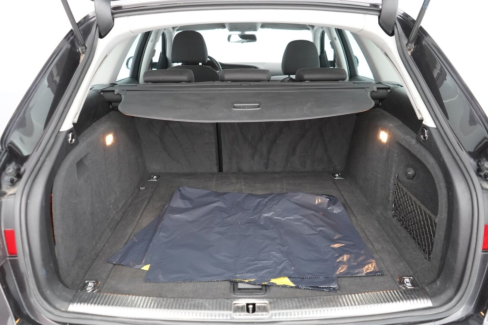 Audi A4 2014 Avant Business 1,8 TFSI 125 kW multitronic - Vakkari | Xenon | Tutkat | Suomi-auto | Hyvä huoltohistoria | Viimeisin huolto 141tkm
