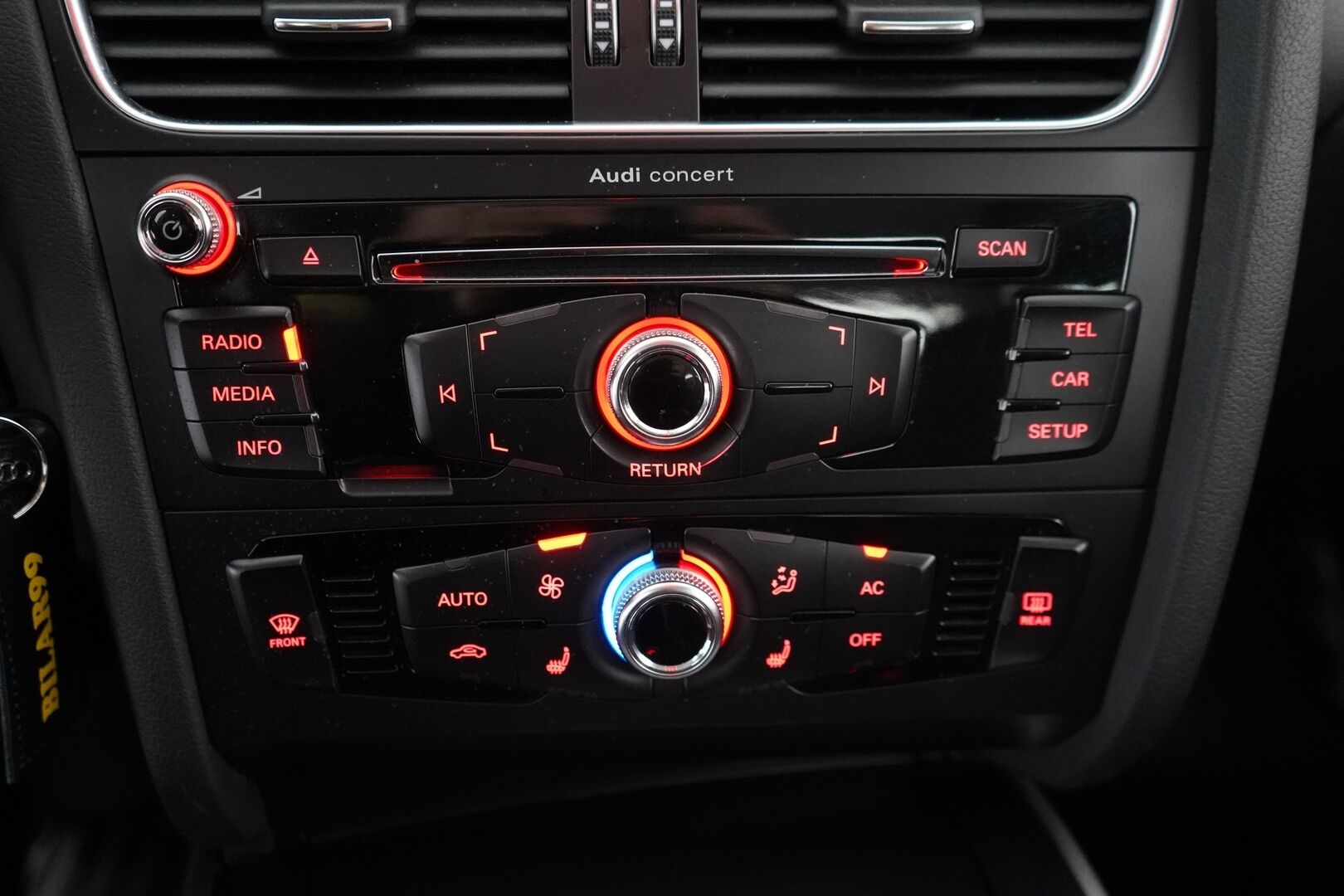 Audi A4 2014 Avant Business 1,8 TFSI 125 kW multitronic - Vakkari | Xenon | Tutkat | Suomi-auto | Hyvä huoltohistoria | Viimeisin huolto 141tkm