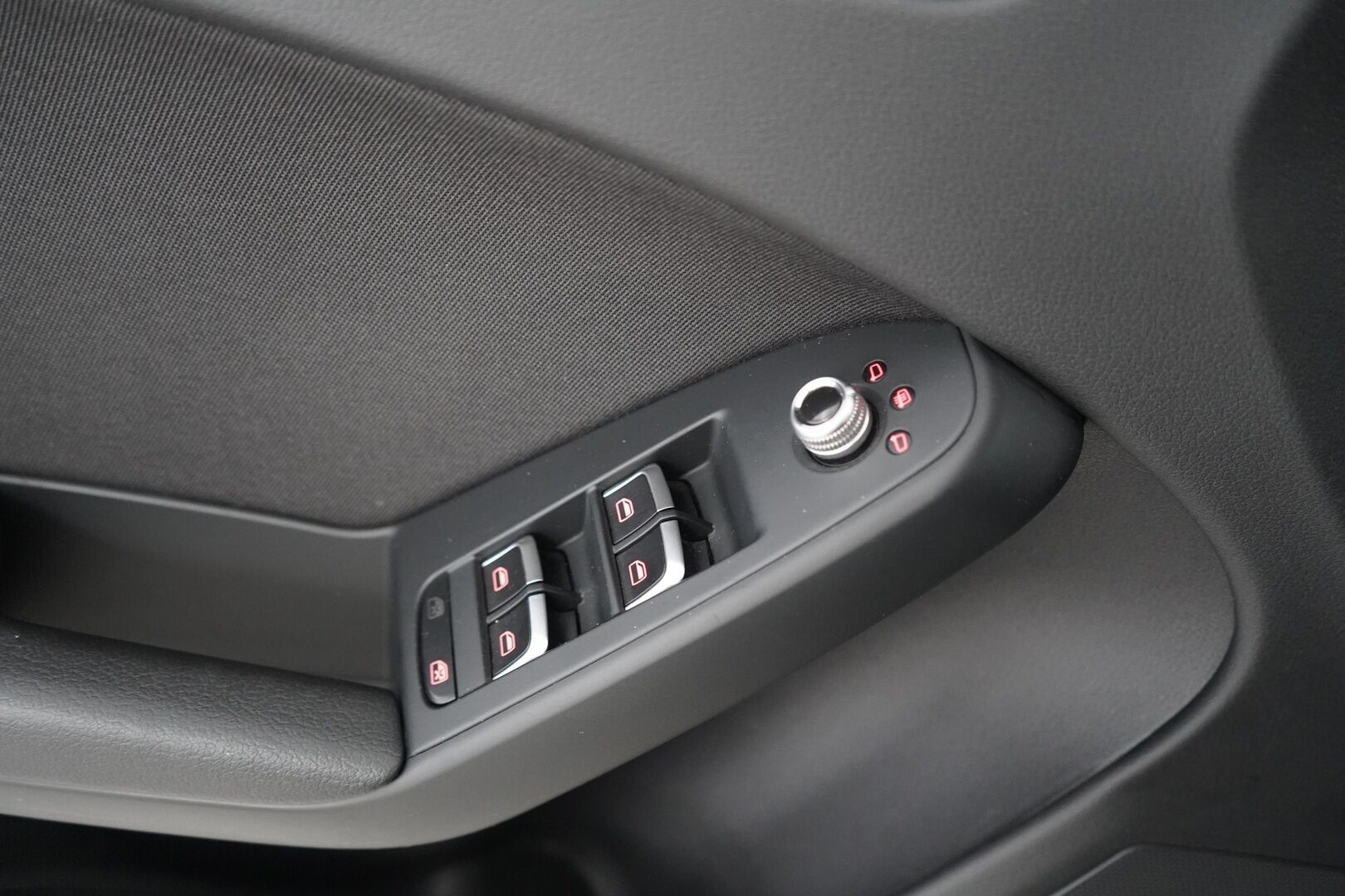 Audi A4 2014 Avant Business 1,8 TFSI 125 kW multitronic - Vakkari | Xenon | Tutkat | Suomi-auto | Hyvä huoltohistoria | Viimeisin huolto 141tkm