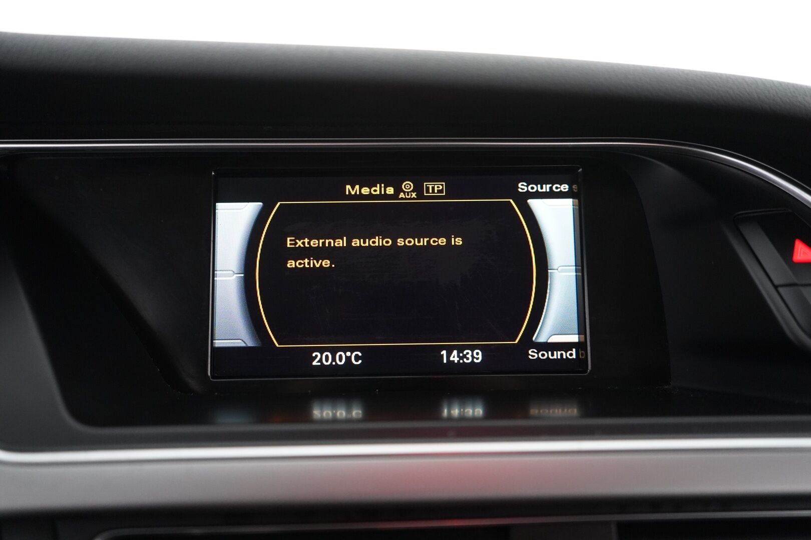 Audi A4 2014 Avant Business 1,8 TFSI 125 kW multitronic - Vakkari | Xenon | Tutkat | Suomi-auto | Hyvä huoltohistoria | Viimeisin huolto 141tkm