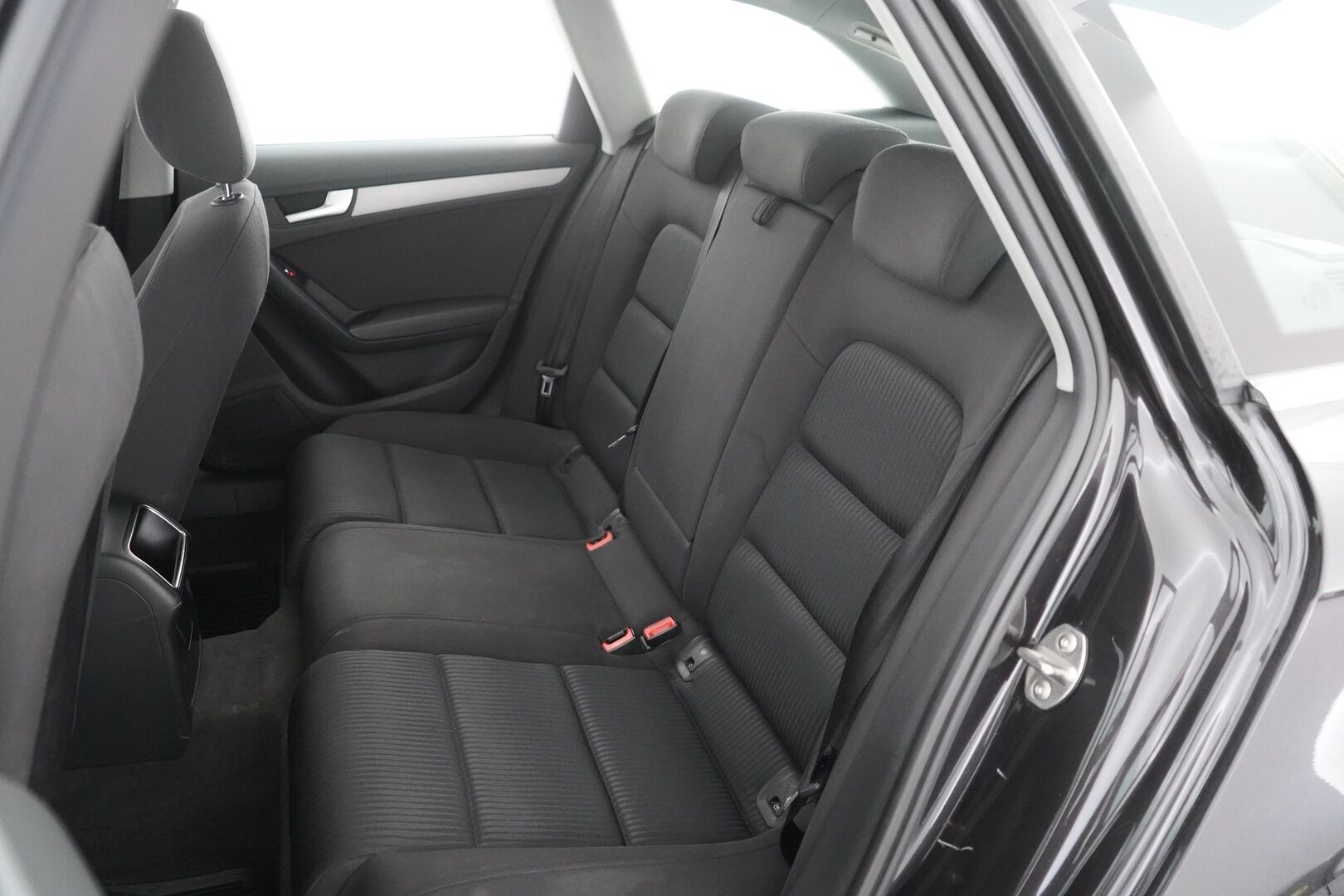 Audi A4 2014 Avant Business 1,8 TFSI 125 kW multitronic - Vakkari | Xenon | Tutkat | Suomi-auto | Hyvä huoltohistoria | Viimeisin huolto 141tkm
