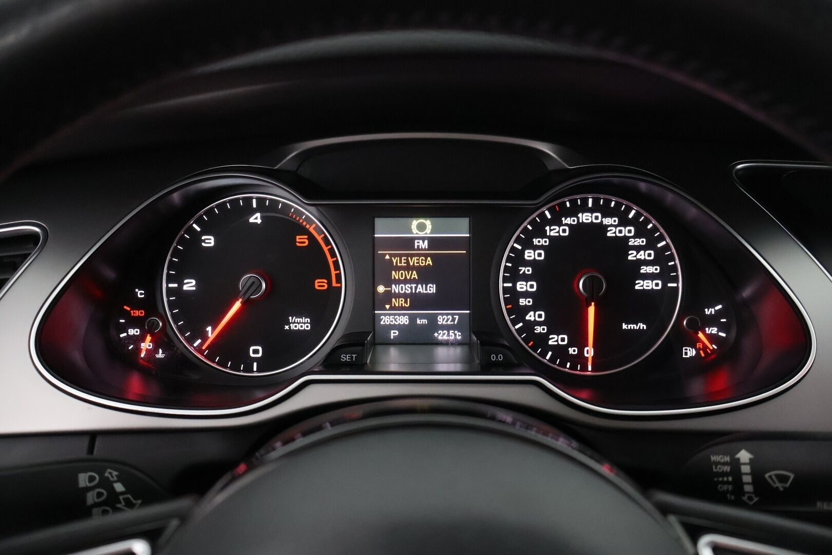 Audi A4 2014 Sedan Land of quattro Edition 2,0 TDI 130 kW quattro S tronic - Myydään vain yrityksille! | webasto | S-line | vakkari |