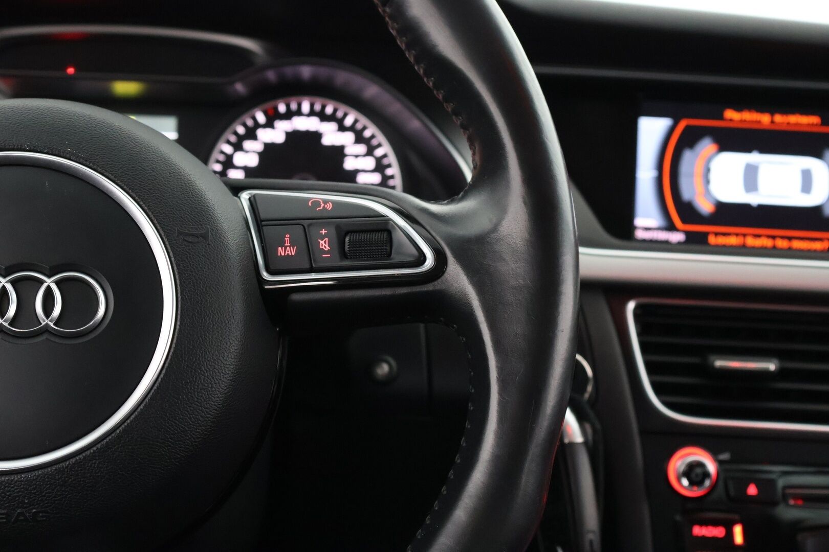 Audi A4 2014 Sedan Land of quattro Edition 2,0 TDI 130 kW quattro S tronic - Myydään vain yrityksille! | webasto | S-line | vakkari |