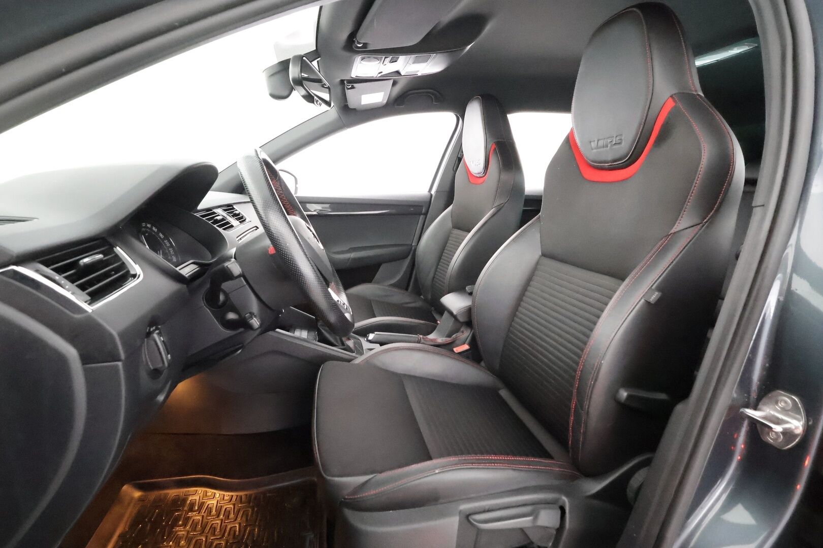 Skoda Octavia 2015 Combi 2,0 TSI RS - | ACC | Koukku | Xenon | P.tutka | Bluetooth | Suomi-auto | Kahdet Renkaat |