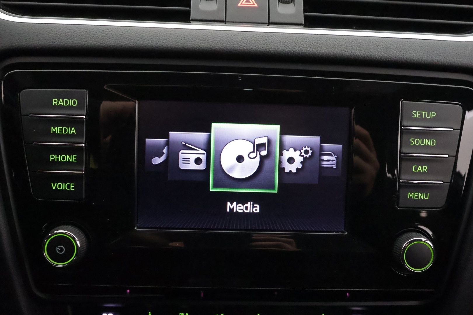 Skoda Octavia 2015 Combi 2,0 TSI RS - | ACC | Koukku | Xenon | P.tutka | Bluetooth | Suomi-auto | Kahdet Renkaat |