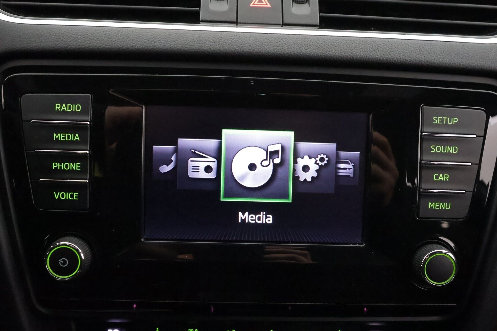 Skoda Octavia 2015 Combi 2,0 TSI RS - | ACC | Koukku | Xenon | P.tutka | Bluetooth | Suomi-auto | Kahdet Renkaat |