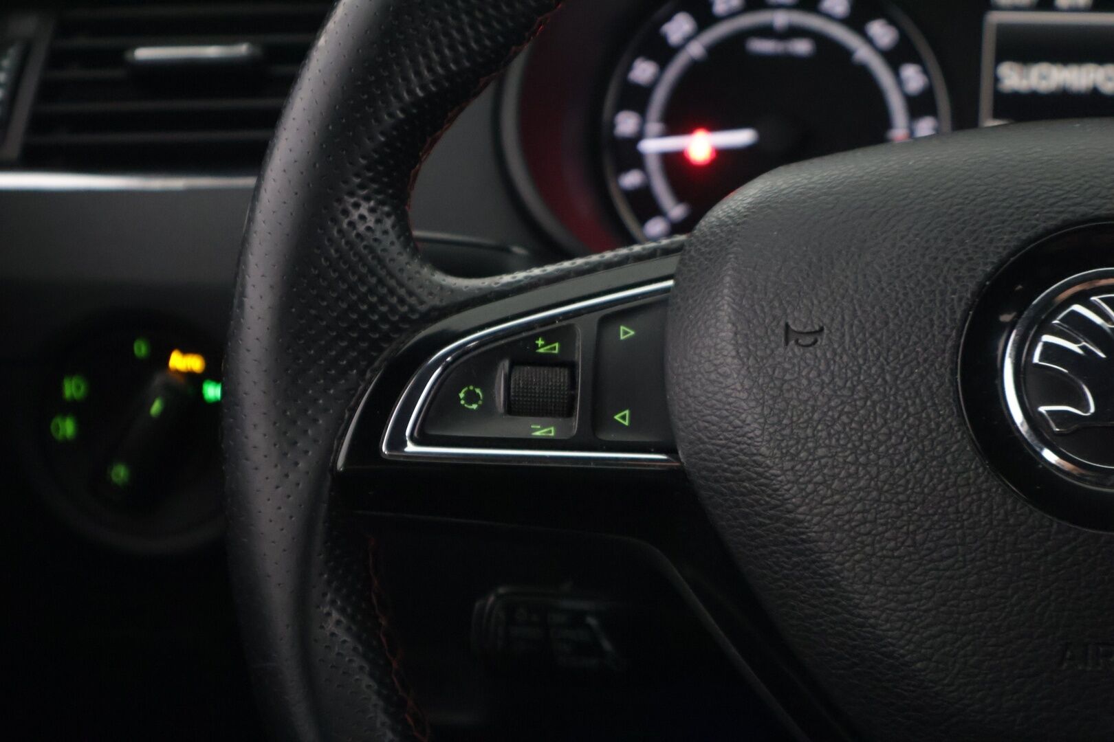 Skoda Octavia 2014 Combi 2,0 TDI RS YritysOutlet - Myydään vain yrityksille - YritysOutlet - Myydään vain yrityksille - Osta nyt, maksa vasta ensi vuonna