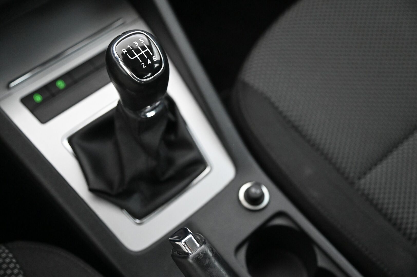 Skoda Octavia 2015 1,2 TSI Ambition OCTAVIA Sedan * 2.Om. Suomi-Auto / Vakkari / P-Tutka takana - *Juuri Saapunut! / Start-Stop / 2X Renkaat / Tilava / Siisti*
