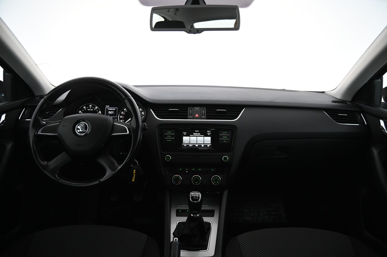 Skoda Octavia 2015 1,2 TSI Ambition OCTAVIA Sedan * 2.Om. Suomi-Auto / Vakkari / P-Tutka takana - *Juuri Saapunut! / Start-Stop / 2X Renkaat / Tilava / Siisti*